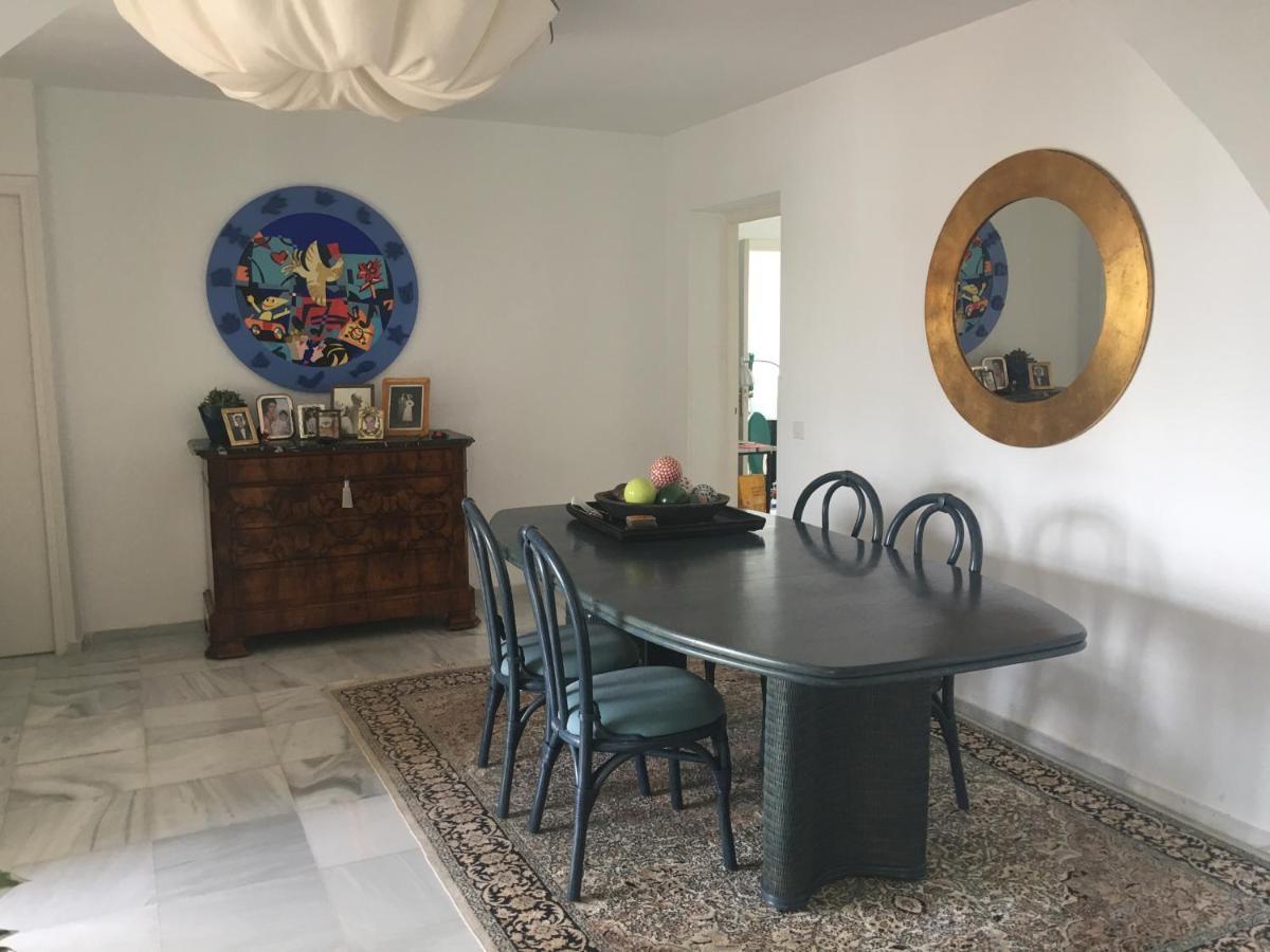 Mimosa Villa *